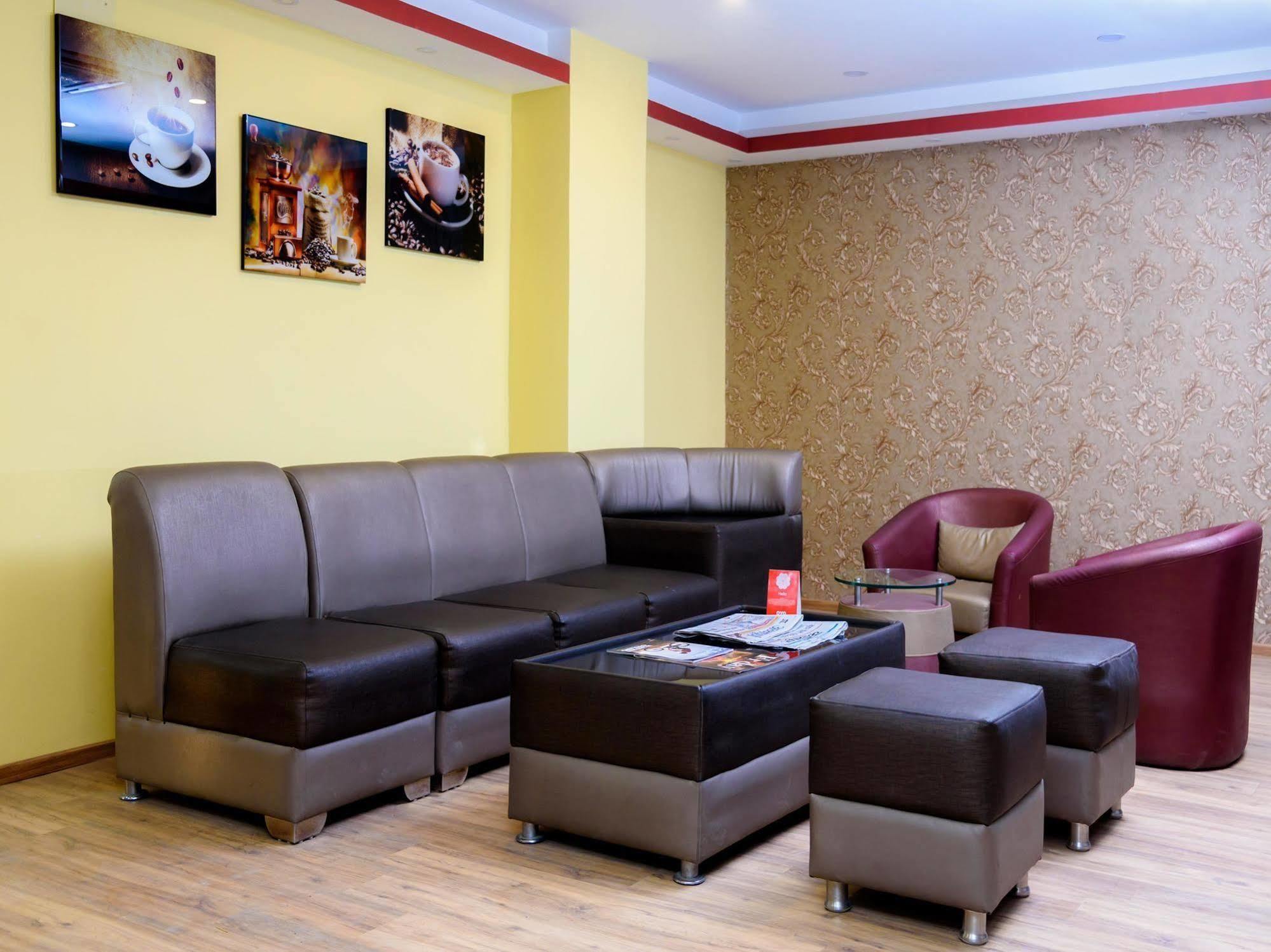 Oyo 105 Hotel Travel Inn Katmandu Eksteriør bilde