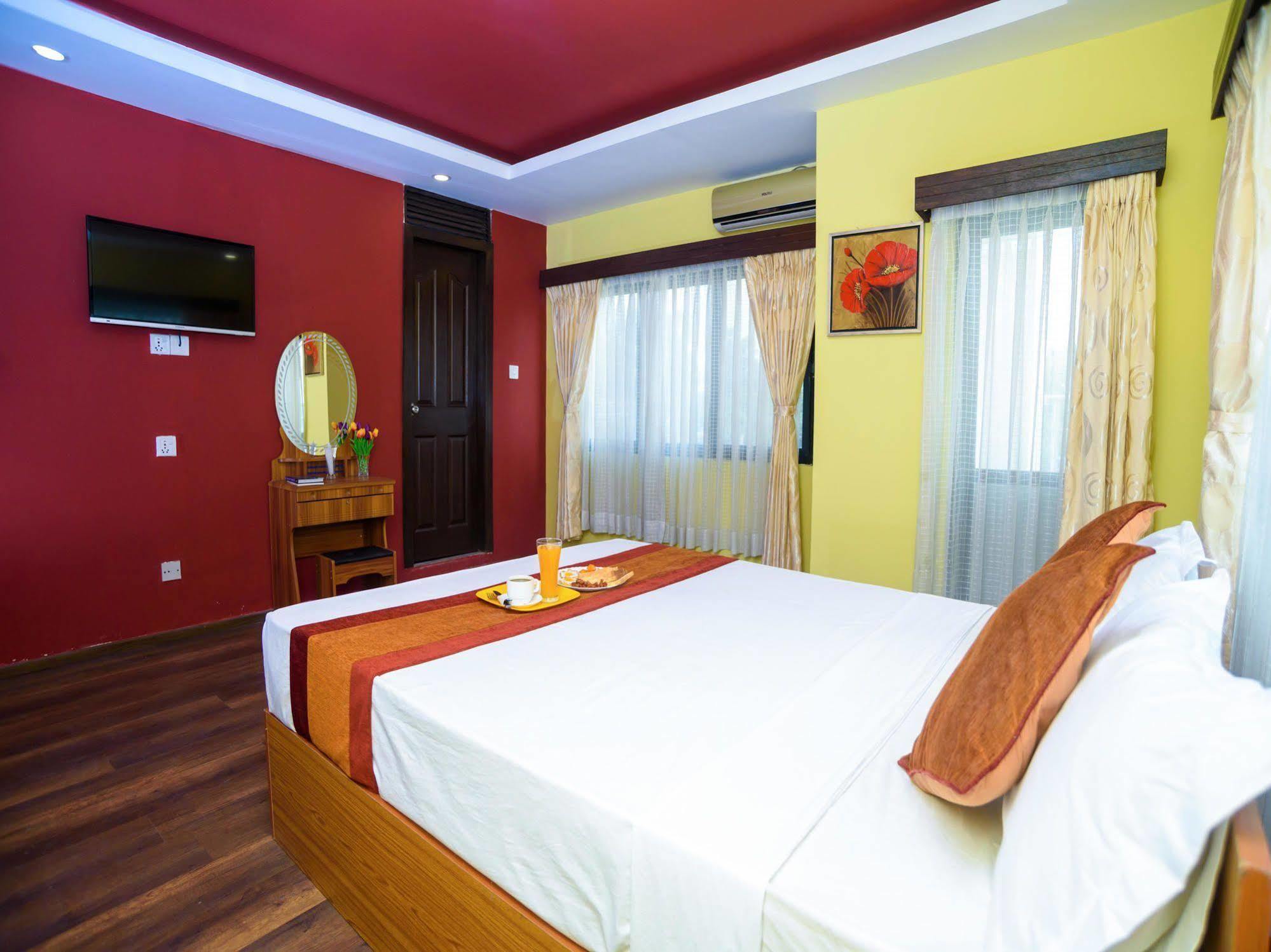 Oyo 105 Hotel Travel Inn Katmandu Eksteriør bilde