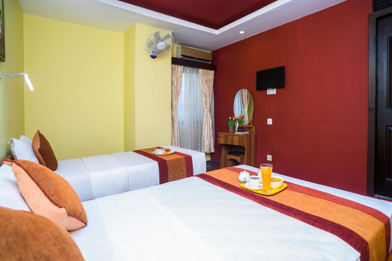 Oyo 105 Hotel Travel Inn Katmandu Eksteriør bilde
